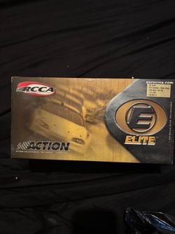 Jeff Gordon #24 Mighty Mouse 2005 Elite 1:24 Diecast
