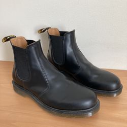 Dr.  Martens Chelsea Boots/ Men’s Size 10