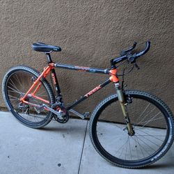 Trek 8700 Carbon Mountain Bike 