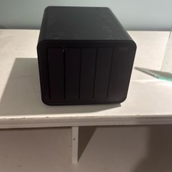 TERRAMASTER F24-424 PRO NAS