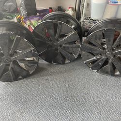 17 inch Genuine Nissan OEM Rims. 3X  215/55/R17