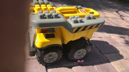 TONKA  MINTY-TUFF Dump Truck  Large Legos 