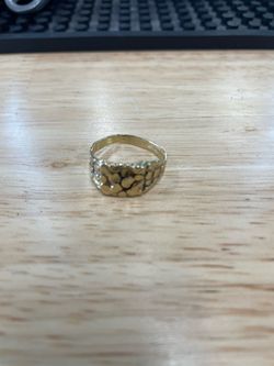 Pinky ring
