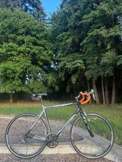 Giant TCR 2 Large Road Bike – Carbon Fork, Shimano 105/Ultegra