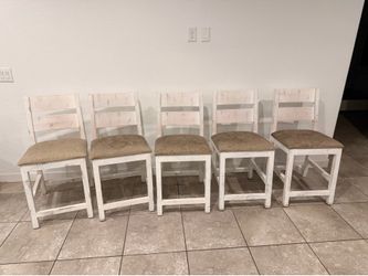Set of 5 Counter Height Bar Stools – Farmhouse Style – $200 OBO