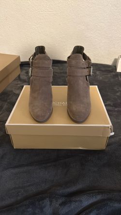 Real Authentic Michael Kors Heeled Boots Size 6.5
