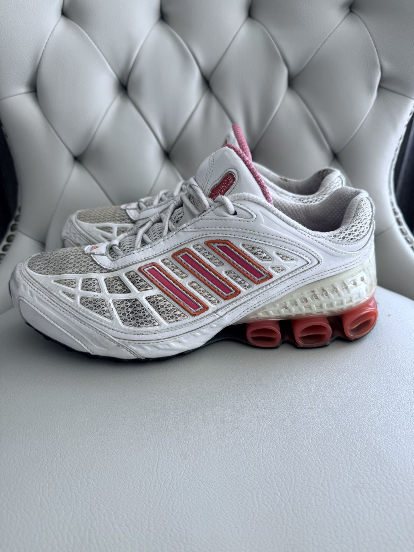 Vintage Adidas Mesh Bounce Sneakers Retro Style Meets Modern Comfort Women Sz 9