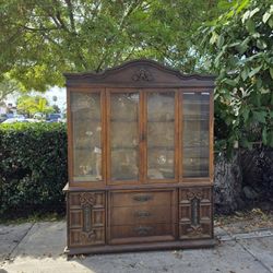 FREE CHINA CABINET