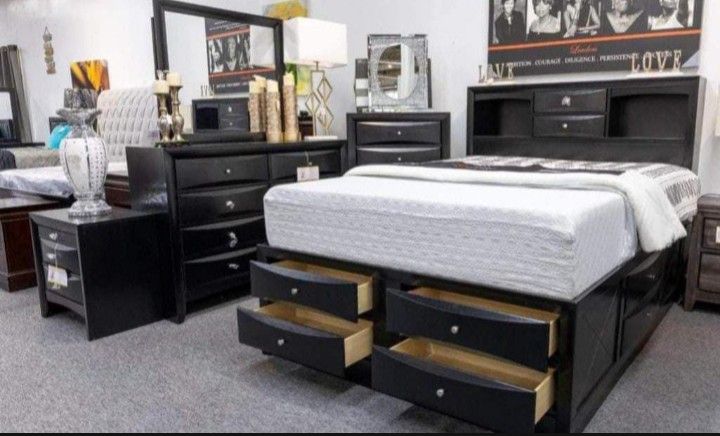 New Queen Size 5 Piece Bedroom Set With Dresser Mirror Nightstand Chest Without Mattress And Free Delivery