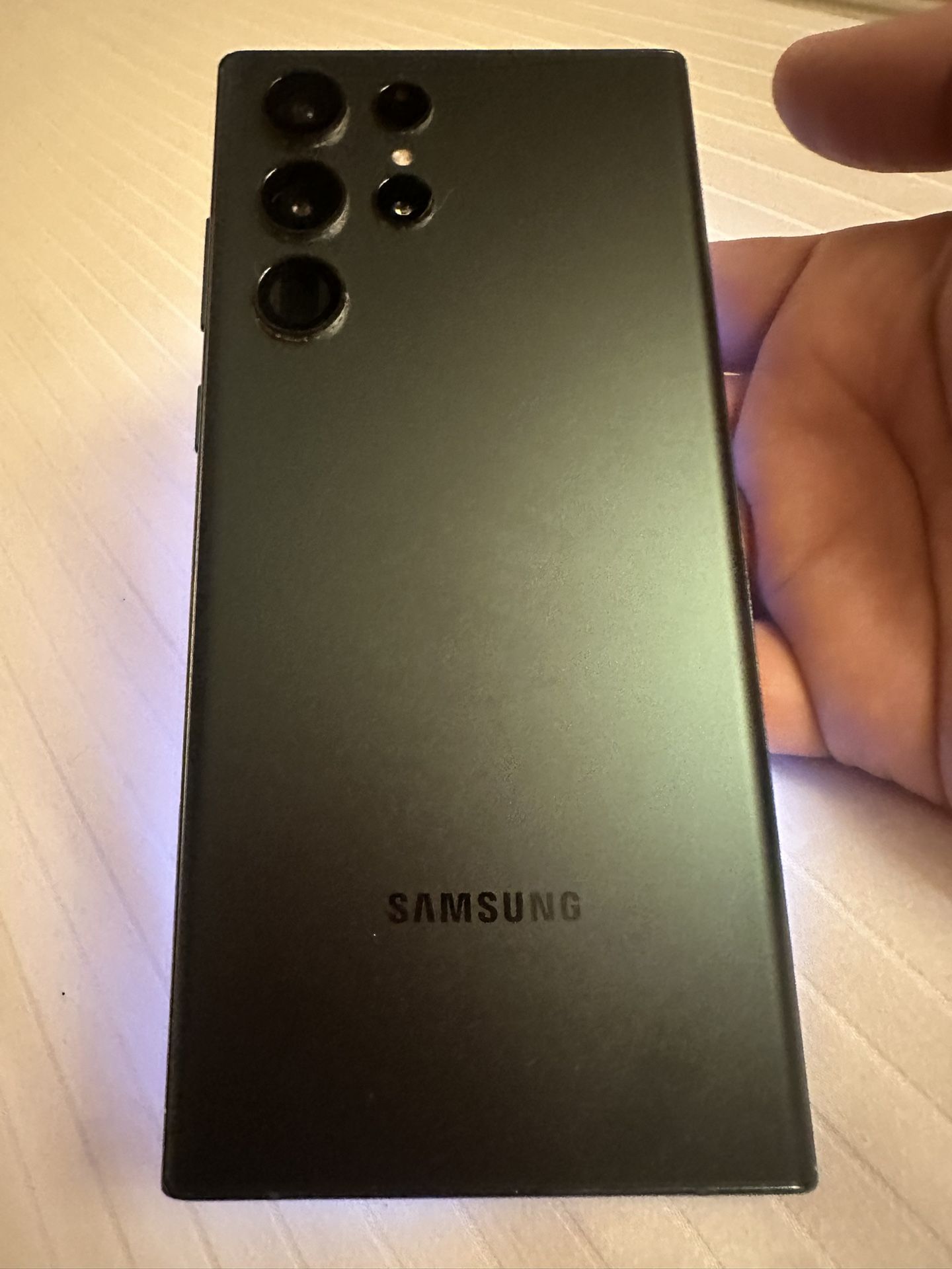 Samsung Galaxy S22 Ultra Unlocked 128G $375