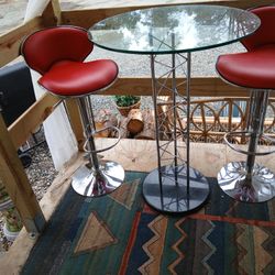 Pub Table With 2 Bar Stools