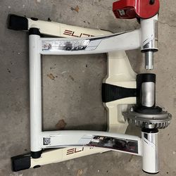 Elite Qubo Fluid Bicycle Trainer