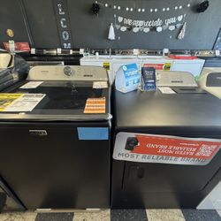 Whirlpool Washer And Dryer Set In Volcano Black 