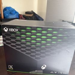 X Box Series X (Barely Used Counsel) 