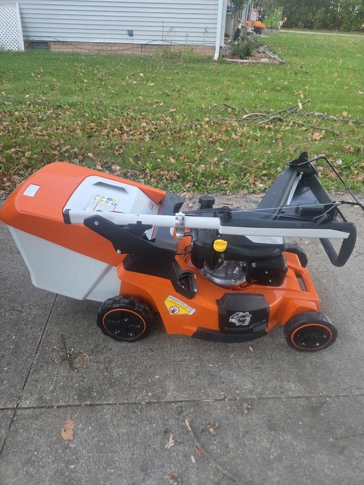 STIHL RM 453 T 21 in. Gas Self-Propelled Lawn Mower