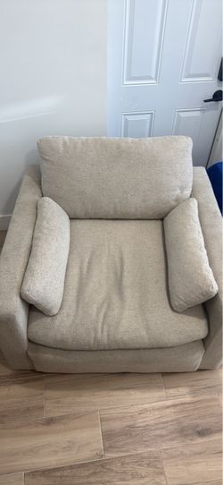 Accent chair
