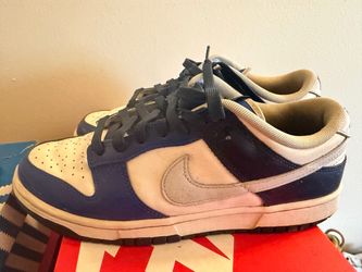 Nike dunks size 9 men’s $10