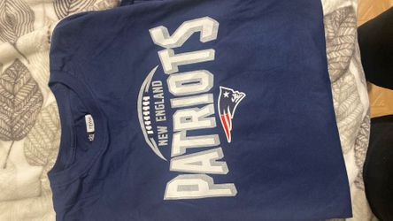 New Large Men's Long Sleeve