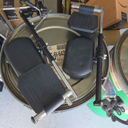 Wheelchair leg and foot rest