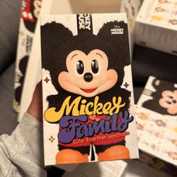 Mickey Family Popmart