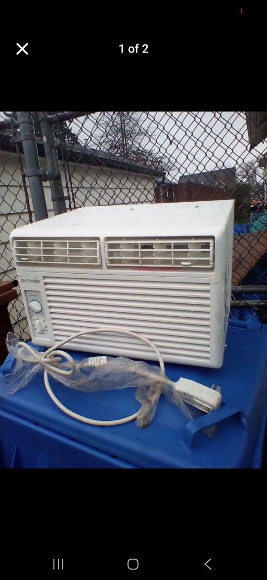 Brand New Never Used Plastic Still On It Daewoo Ac Unit 30$