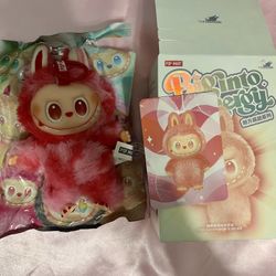 Big Into Energy Labubu, Love