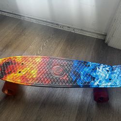 ChromeWheels Skateboards 22 inch Complete Skateboard Deck Mini Cruiser for Kids Boys Girls Youths Beginners