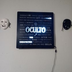 Oculto Tequila Sign