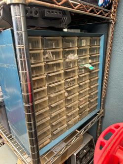 Screw box