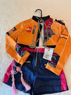 Rumí Costume
