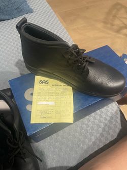SAS Escape Slim Black Leather Chukka Boot
