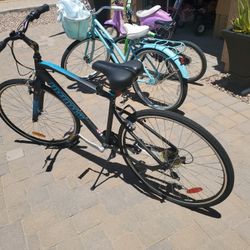 Selling a Lot of 3 Bikes 