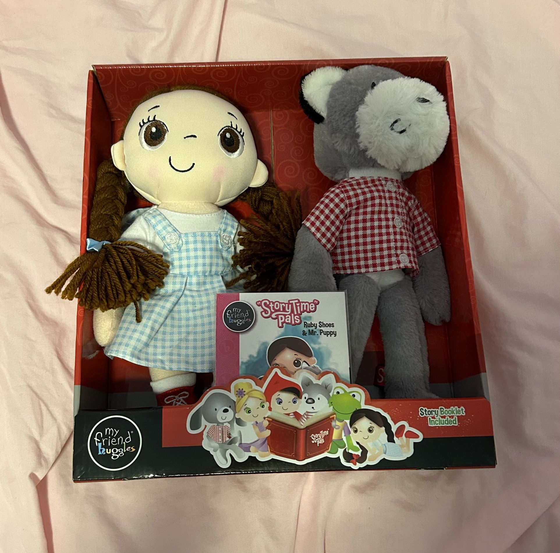 Story time Pals Interactive Story time Book & Plushies
