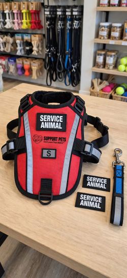 Brand New in the Bag. Support Pets Service Animal Vest Size Small (S) - Red / Black.
Red vest with black trim and reflective, Service Animal patches.
