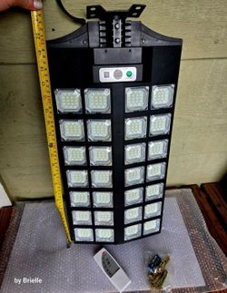 IP65 280 LED Solar Power Street Light 10.35" X 32.28"