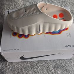 Nike Mind 001 Light Bone