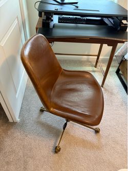 Chair & desk