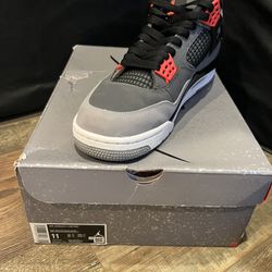 Air Jordan 4 Retro Infrared, Size 11