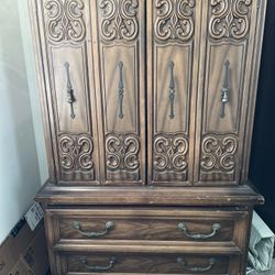 Armoire