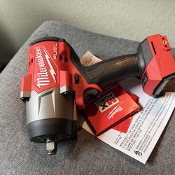Milwaukee 1/2 high impact torqe wrench