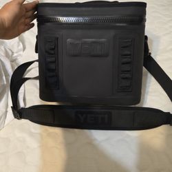 Yeti Hopper