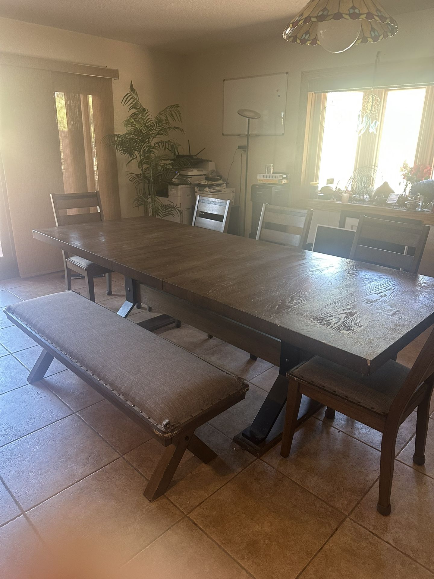 Dining Room Table - seats 8!