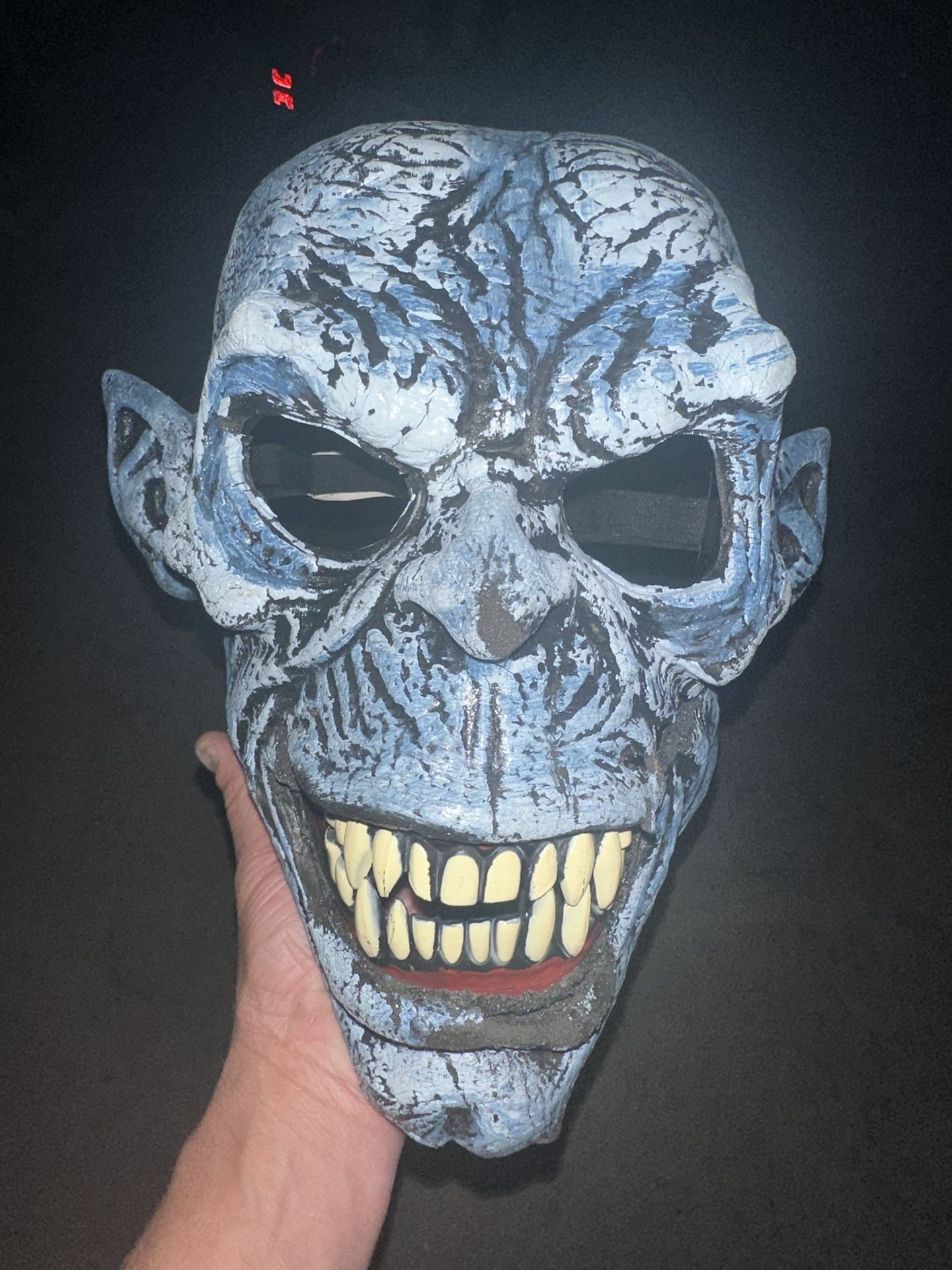 Adult Deluxe Foam Made Gargoyle One Of A Kind Mask With Moveing Mouth Rising Lip