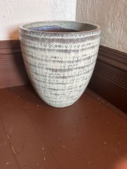 Large Heavy-Duty Ceramic Planter Pot (13" Tall) – Great Condition