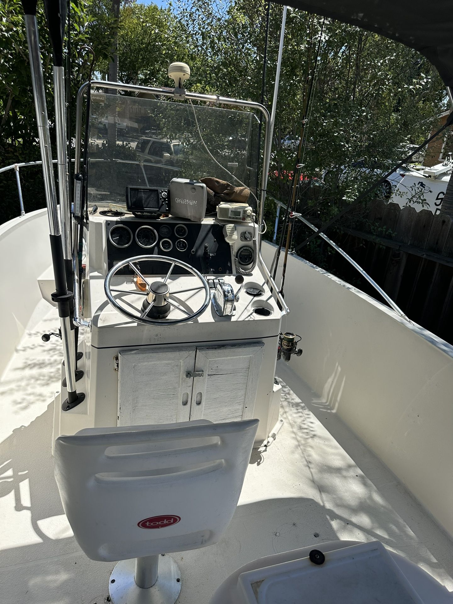 1984 Bayliner Trophy Center Console for Sale in Long Beach, CA OfferUp