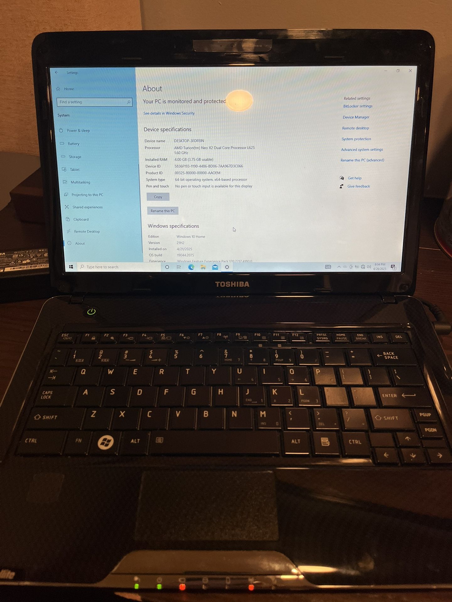 Toshiba Satellite Laptop PC with Charger