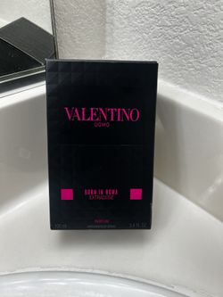 Valentino Born In Roma Perfume