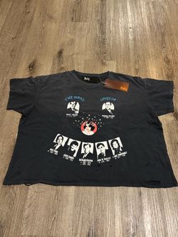 Paly Hollywood Loves of Liz black tee