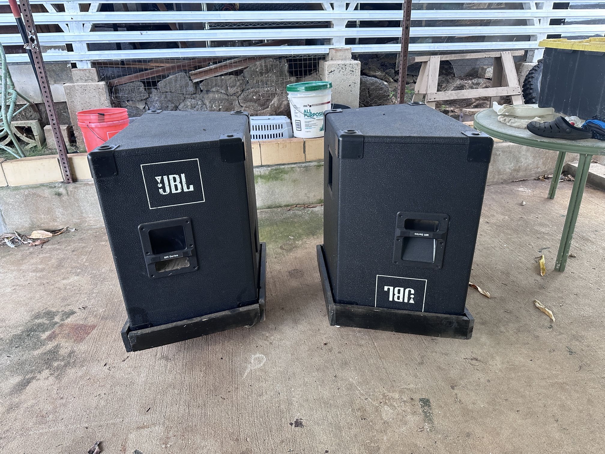 JBL MR Series Speakers Great Sound, Good Condition