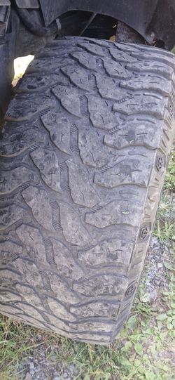 35×13.5r 22 MT tires